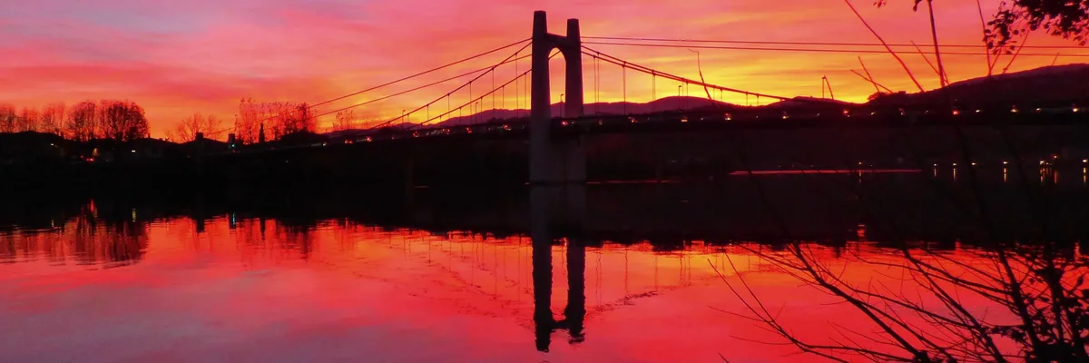 Crépuscule sur le pont de Condrieu