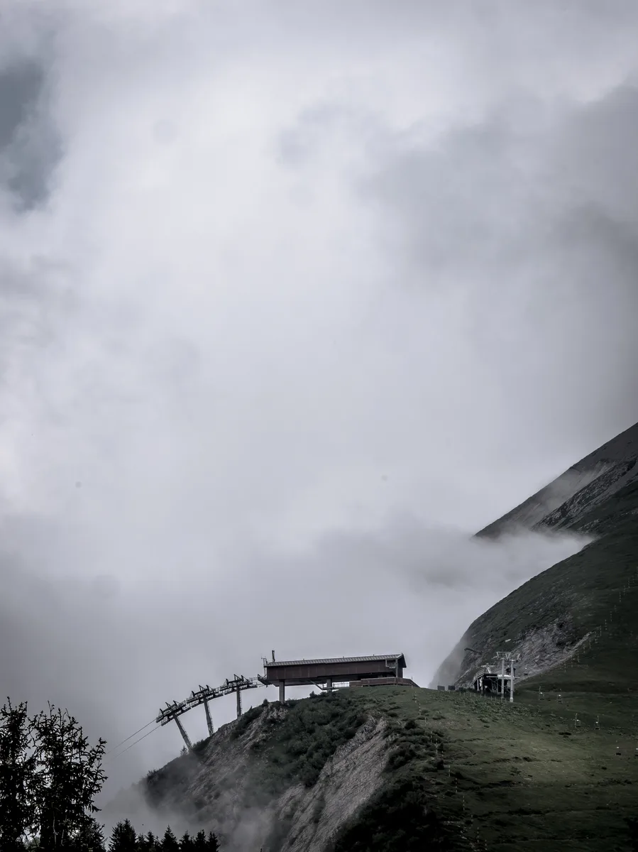 MOUNTAIN MACHINE